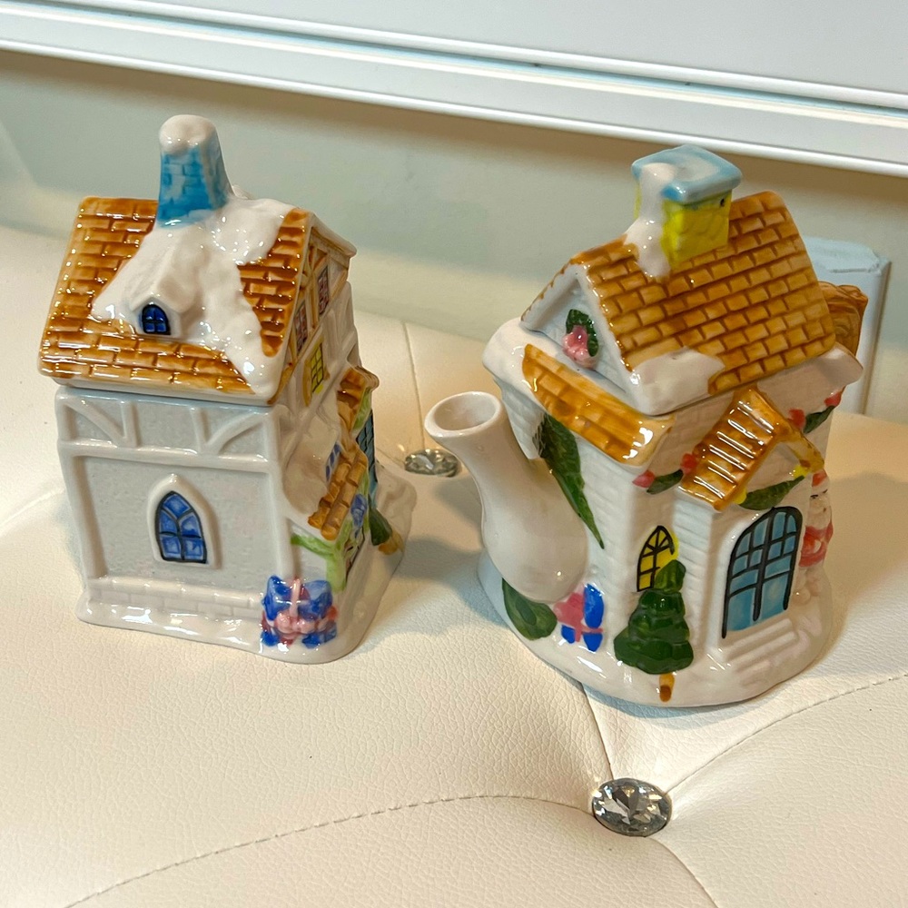 Cream & Sugar Beautiful Fairy Houses Set.🧚‍♂️ 🧚‍♀️ - Picture 2 of 12